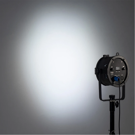200W LED Fresnel Spotlight 