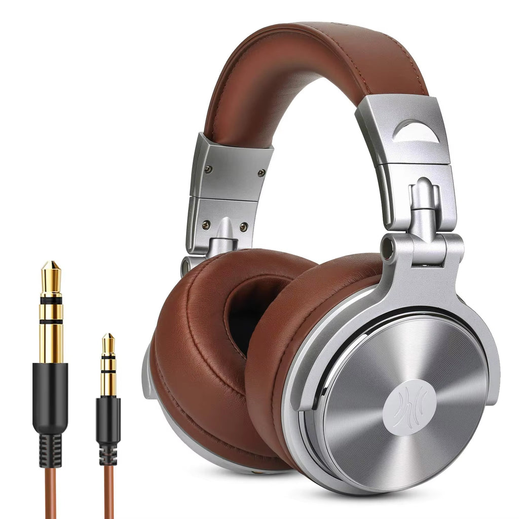 Pro 30 Professional Studio Headphones with Microphone 